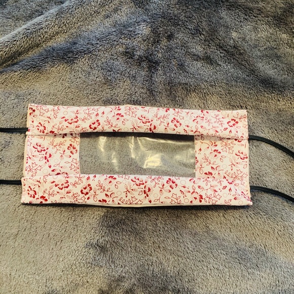 Window face mask - Picture 1 of 3